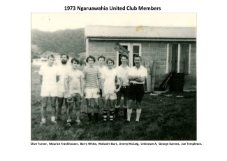 1973 Club Members outside Clubhouse.