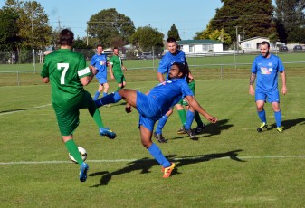 17-04-07 Waikato A v Wanderers Classics (3-0) - 15