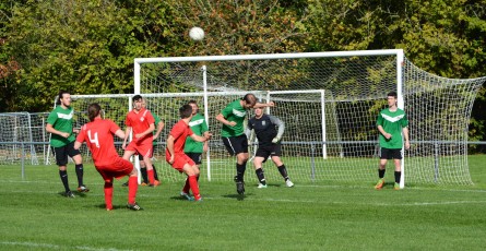18-05-19  Reserves v Claude' Cavaliers (4-8) - 02