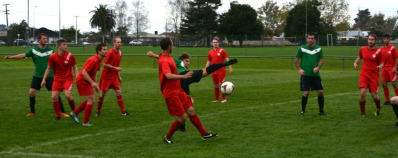 18-05-19  Reserves v Claude' Cavaliers (4-8) - 32